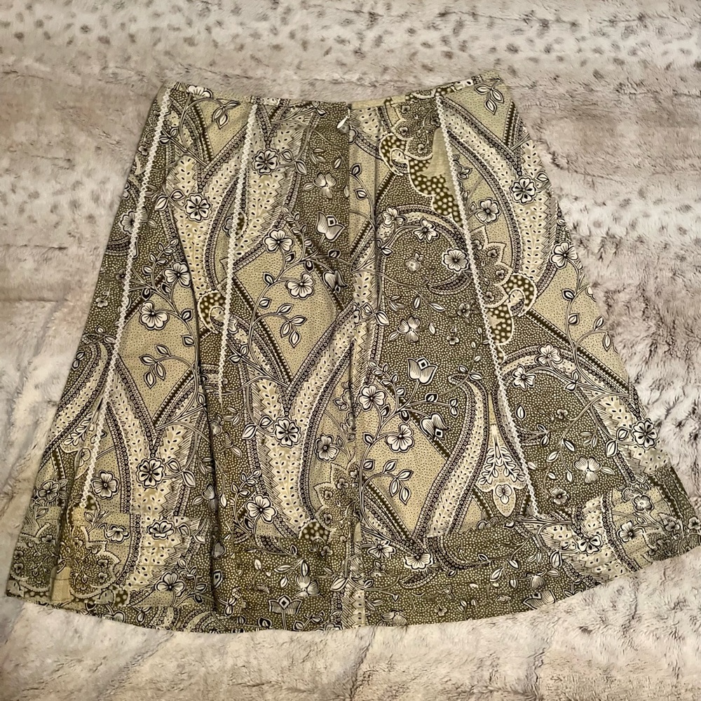 Cute paisley Ann Taylor A-line skirt